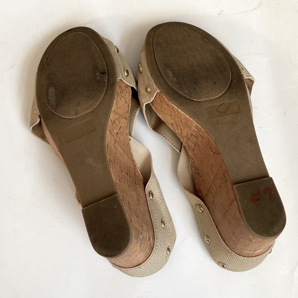 Madden Girl Golden Nautic Wedge Sandals, Size 8.5 - Picture 4 of 10